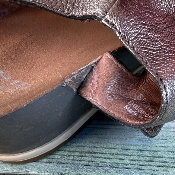 Dansko Veruca Gladiator Sandal Womens Sz 8.5-9 Metallic Gray Leather Wedge Heel - Picture 13 of 14